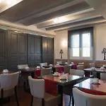 La Tomette, The Originals Relais Hotel Vitrac (Cantal)