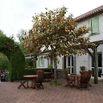 La Tomette, The Originals Relais Hotel Vitrac (Cantal)