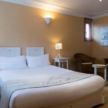 La Tomette, The Originals Relais Hotel Vitrac (Cantal)