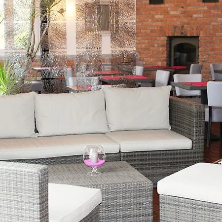 La Tomette, The Originals Relais Hotel 3*