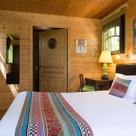 Отель La Tomette, The Originals Relais Vitrac (Cantal)