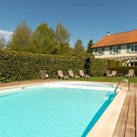 Otel La Tomette, The Originals Relais Vitrac (Cantal)