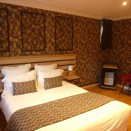 La Tomette, The Originals Relais Hotel Vitrac (Cantal)