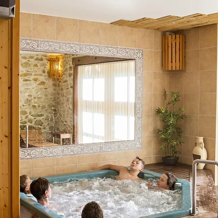 La Tomette, The Originals Relais 3*