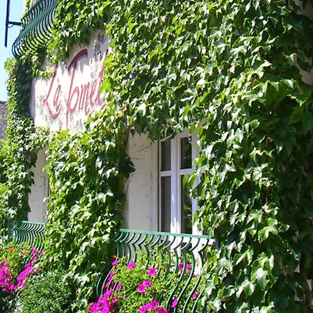 La Tomette, The Originals Relais 3*