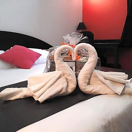 Ξενοδοχείο La Tomette, The Originals Relais Vitrac (Cantal)