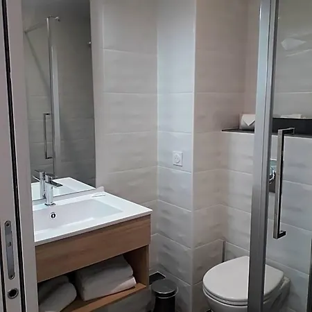 מלון La Tomette, The Originals Relais