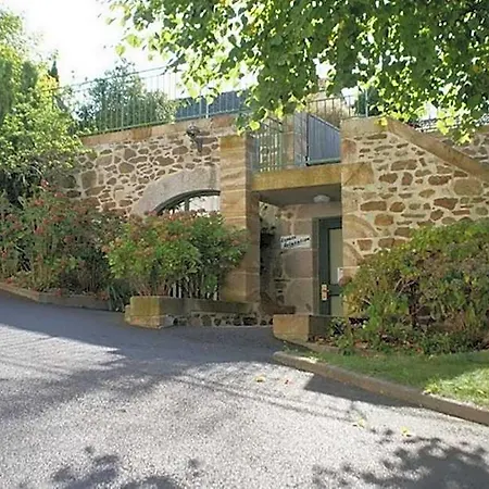La Tomette, The Originals Relais 3*