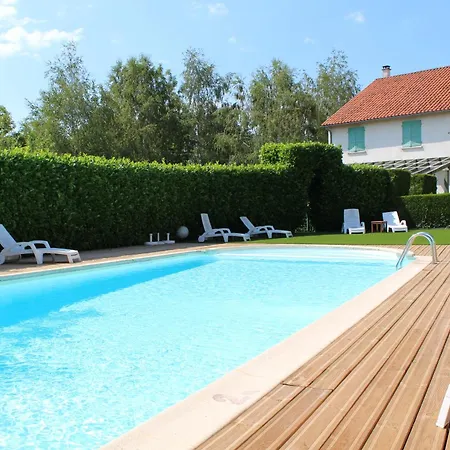 La Tomette, The Originals Relais מלון 3*