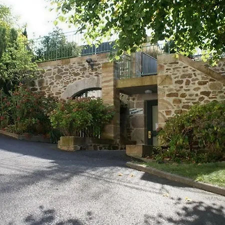La Tomette, The Originals Relais Hotel 3*