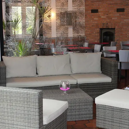 La Tomette, The Originals Relais 3*
