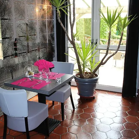 La Tomette, The Originals Relais Otel