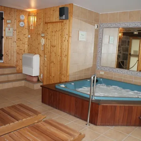 La Tomette, The Originals Relais Hotel 3*