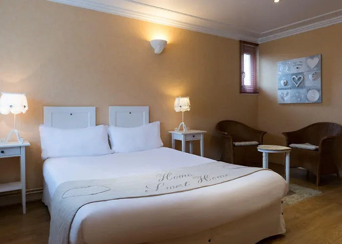 La Tomette, The Originals Relais Hotel Vitrac (Cantal)