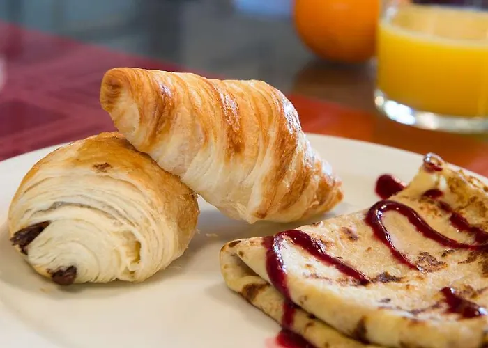 La Tomette, The Originals Relais Hotel Vitrac (Cantal)