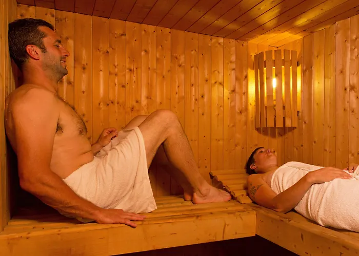 La Tomette, The Originals Relais Hotel Vitrac (Cantal)