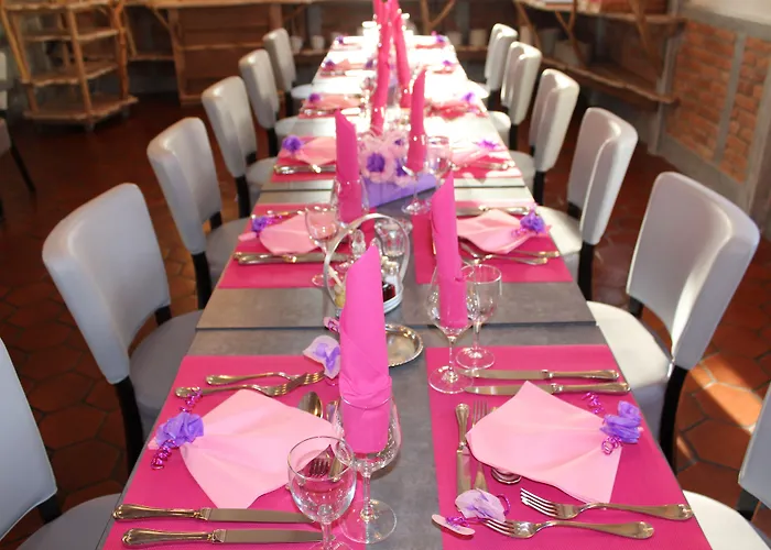 Hotel La Tomette, The Originals Relais Vitrac (Cantal)