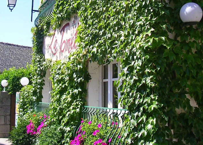 La Tomette, The Originals Relais 3*