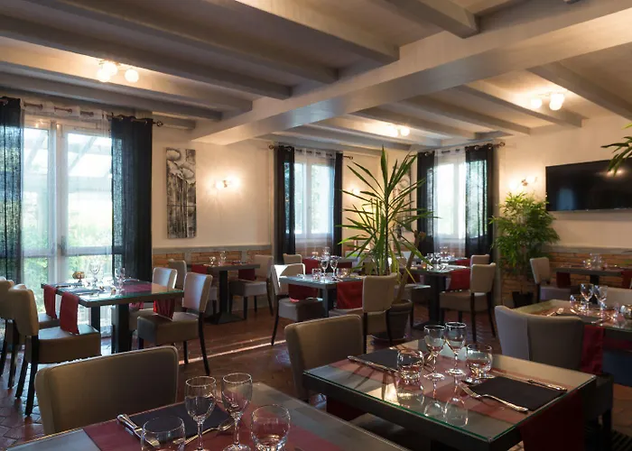 La Tomette, The Originals Relais Vitrac (Cantal)