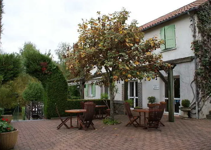 La Tomette, The Originals Relais Hotel Vitrac (Cantal)